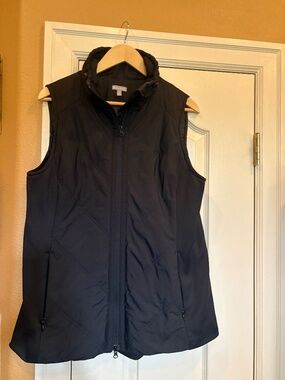 T by Talbots Black Long Vest Stretchy side panels size medium